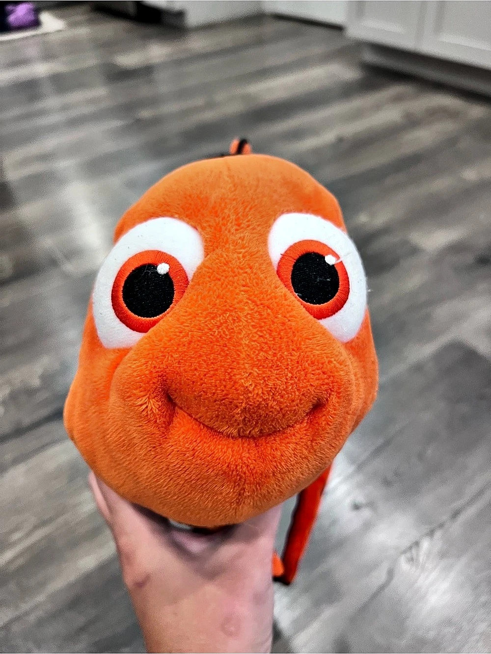 Disney Store Finding Nemo Plush Clownfish 17" Authentic Disney Pixar